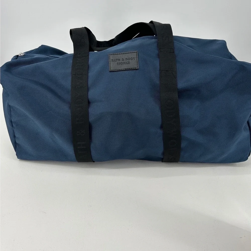 Bath & Body Works Navy Blue Duffel Bag Logo Strap Weekender Travel Gym Bag NEW